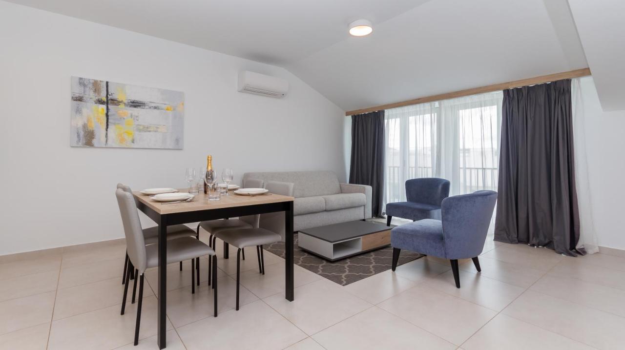 The Garden Palace Umag By Locap Group Extérieur photo