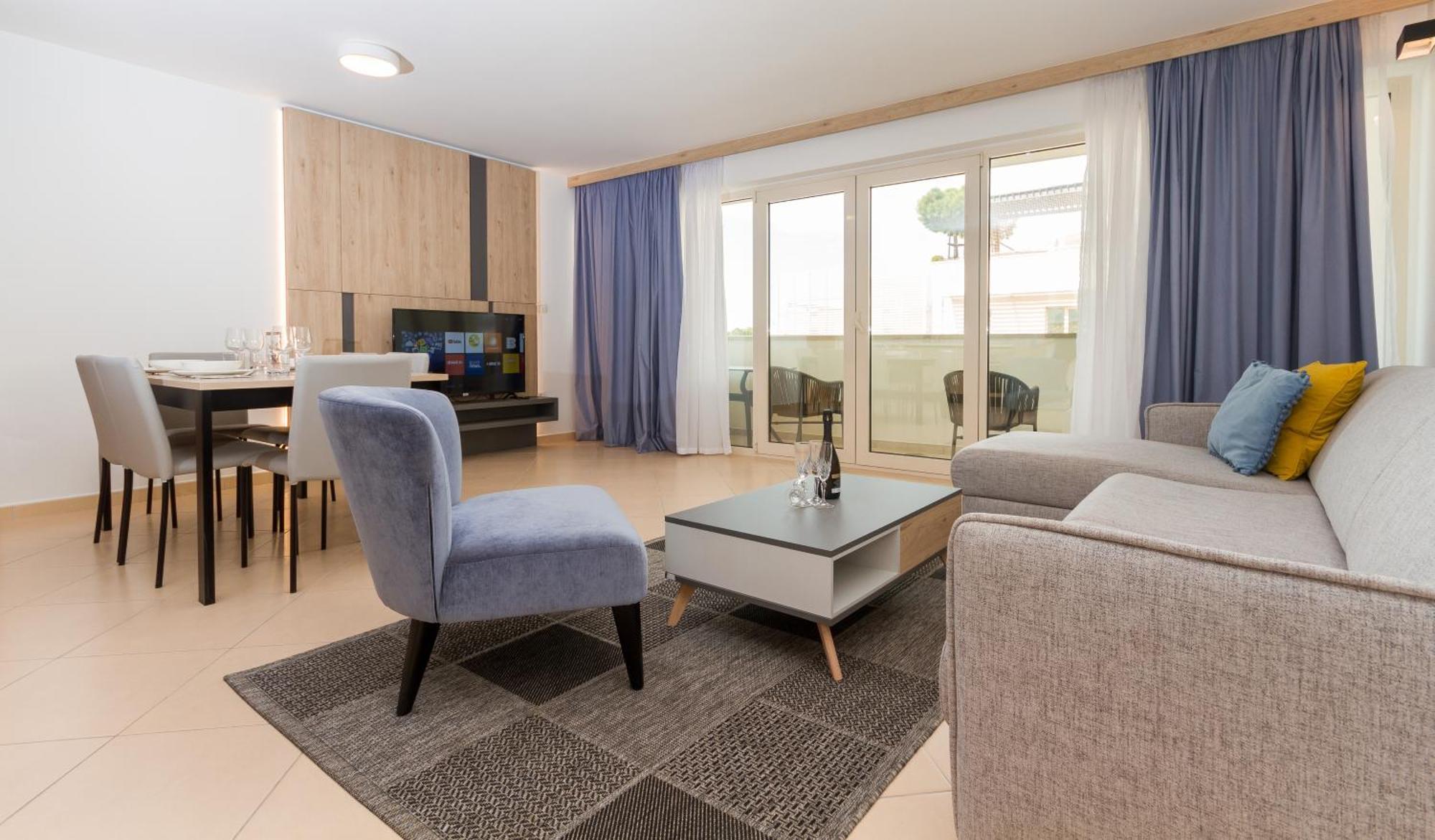 The Garden Palace Umag By Locap Group Extérieur photo